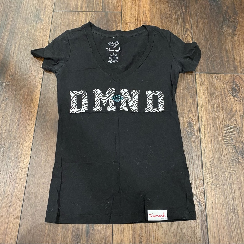 Diamond v neck top